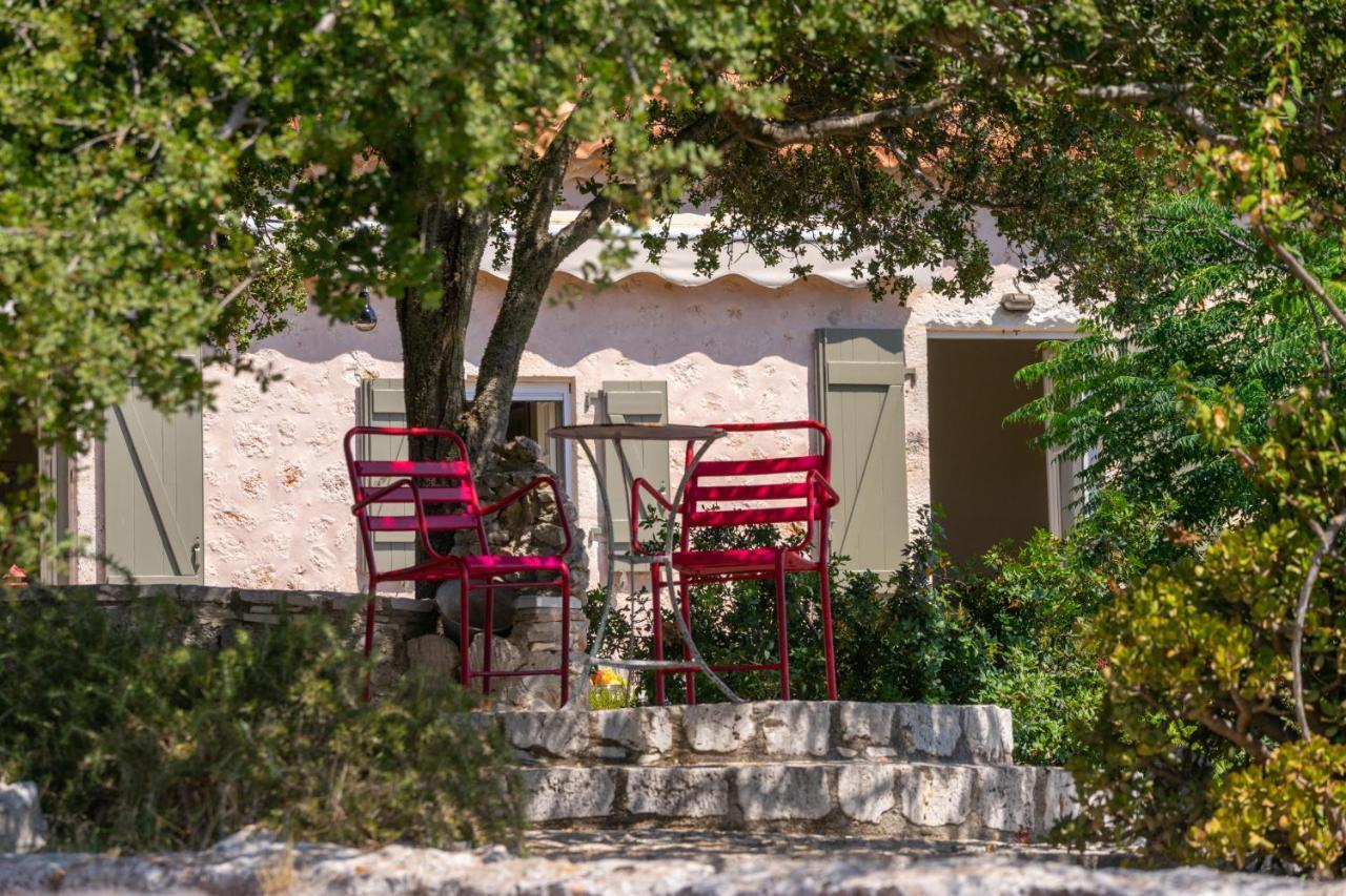 Stone Cottages Khalikerí Екстериор снимка